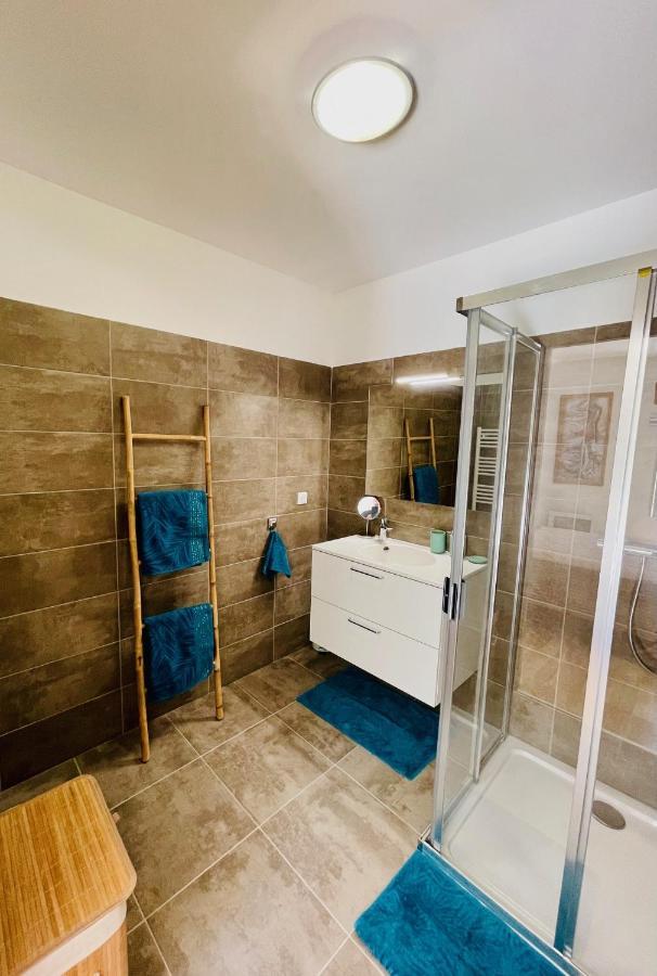 Ajaccio T2 Grand Standing Neuf - Centre Ville Et Plages - 4 Personnes - Parking Prive Exterior foto